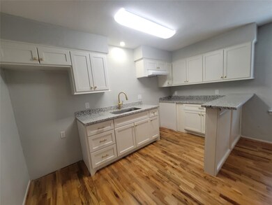 845 Beverly St unit 9, Houston, TX 77007 - photo 4