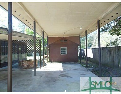 Parking Lot/Garage.