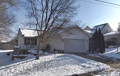 1315 18th St, Bettendorf, IA 52722 - photo 2