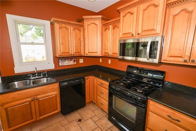 231 W Butler St, Mercer, PA 16137 - photo 7