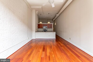 2429 Locust St unit 513, Philadelphia, PA 19103 - photo 3