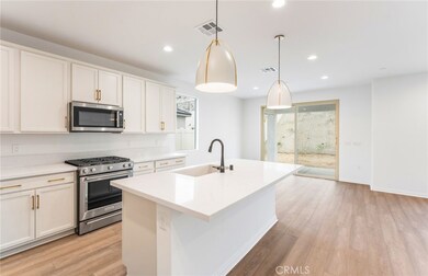 4085 Hudson Ln, Lake Elsinore, CA 92530 - photo 6