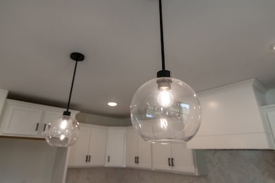 1733 Heritage Dr, Clarksville, TN 37043 - photo 6