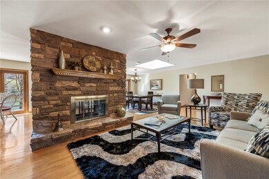 75 Lancaster Dr, Bella Vista, AR 72715 - photo 4