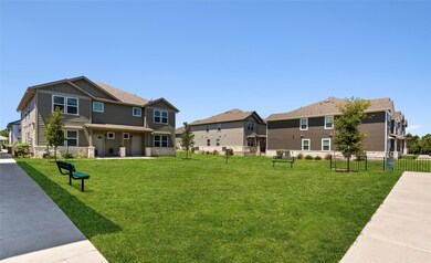 520 Powell Dr, Leander, TX 78641 - photo 2