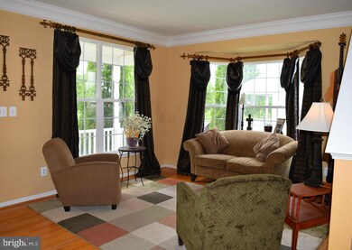 25476 Crossfield Dr, Chantilly, VA 20152 - photo 3