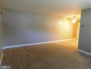 12001 Tarragon Rd unit D, Reisterstown, MD 21136 - photo 5