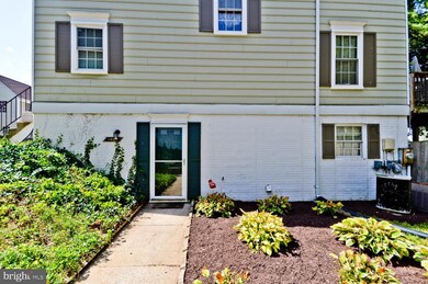 1457 Chatham Ct, Crofton, MD 21114 - photo 3