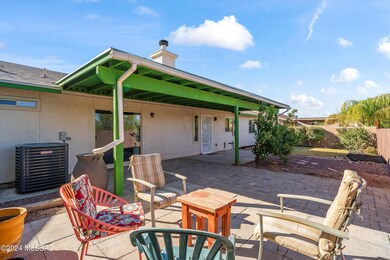 31-Back Patio & Yard