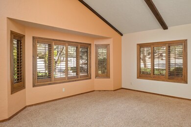 Great Room - 1295 Coyote