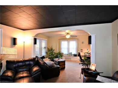 Spacious dining room with window ledge.  newer win