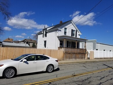 9 Mccabe St, South Dartmouth, MA 02748 - photo 2