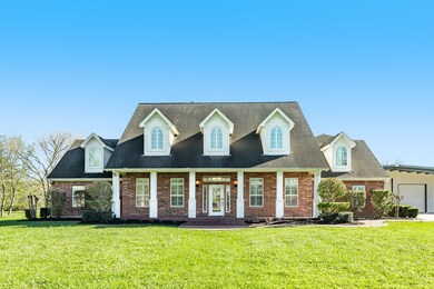 720 Barrell Rd, Alvin, TX 77511 - photo 2