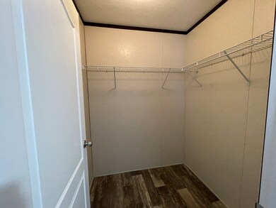 235 Schirra Ave unit 235, Flushing, MI 48433 - photo 7