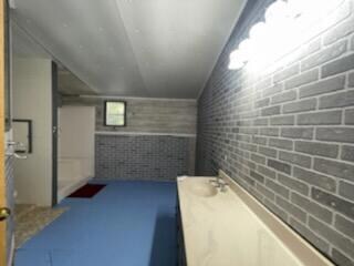 primary bath IMG_3786001