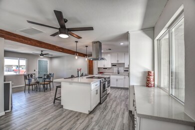 KITCHEN 1