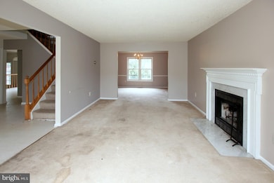 3404 Forsythia Ln, Burtonsville, MD 20866 - photo 4