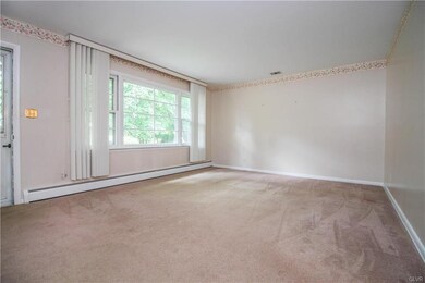 3076 Westminster Rd, Bethlehem, PA 18017 - photo 4