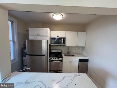 615 Newton Place NW, Washington, DC 20010 - photo 3