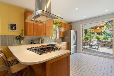 29 Berkeley St, Somerville, MA 02143 - photo 2