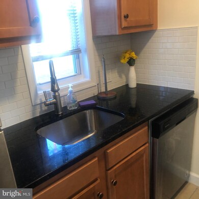 6860 Hawthorne St, Hyattsville, MD 20785 - photo 5