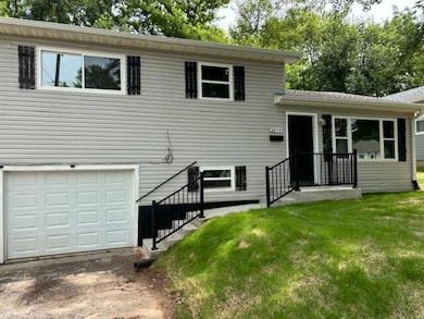 2074 N Albertha Ave, Springfield, MO 65803 - photo 3