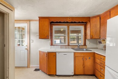 3 School St, Dunstable, MA 01827 - photo 5