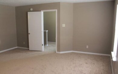 10149 Apple Blossom Cir, Fishers, IN 46038 - photo 7