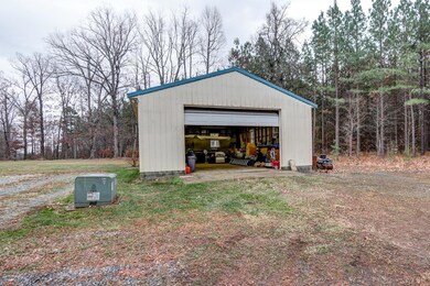 1048 Collins Ferry Rd, Gladys, VA 24554 - photo 5