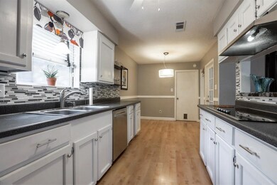 29303 Raestone St, Spring, TX 77386 - photo 3