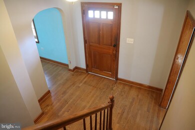 125 N Dupont Rd, Elsmere, DE 19805 - photo 2