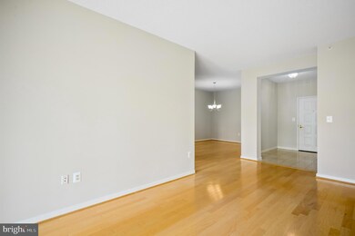 The Magnolias at Lansdowne Woods unit 308, Leesburg, VA 20176 - photo 4