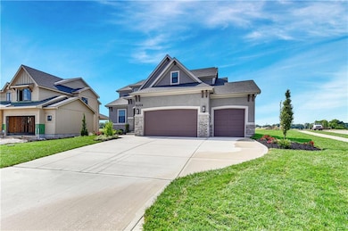 16204 S Twilight Ln, Olathe, KS 66062 - photo 2