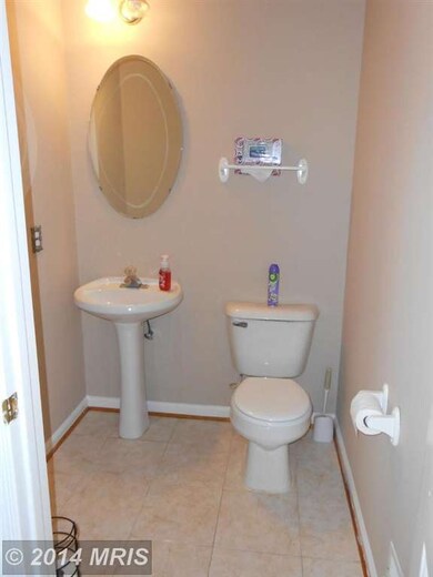 8602 Walcott Ct, Manassas, VA 20111 - photo 2