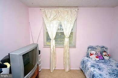 9211 Redbridge Ct, Laurel, MD 20723 - photo 7