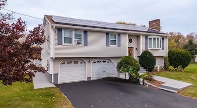 57 Mohawk Dr, Seekonk, MA 02771 - photo 2