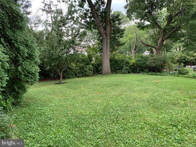 218 S Maple Ave, Maple Shade, NJ 08052 - photo 4