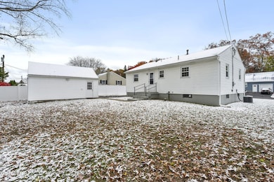 9-web-or-mls-22-hanifin-ave