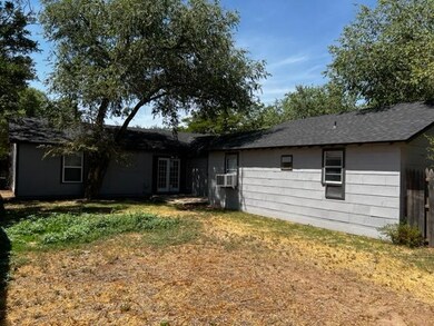 4306 32nd St, Lubbock, TX 79410 - photo 3