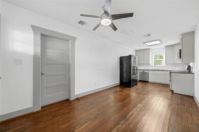 306 E 33rd St, Houston, TX 77018 - photo 7