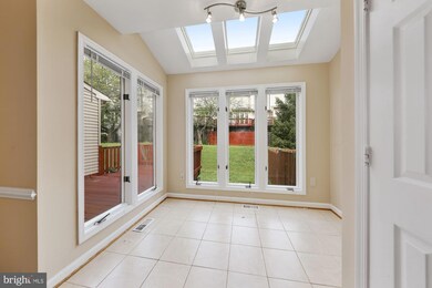 20324 Cedarhurst Way, Germantown, MD 20876 - photo 6