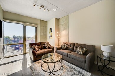 Juhl unit 439, Las Vegas, NV 89101 - photo 2