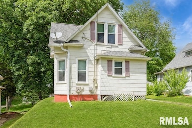 2308 18th Ave, Moline, IL 61265 - photo 2