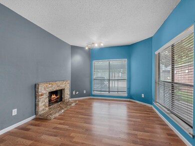 10179 Oakberry St, Houston, TX 77042 - photo 4