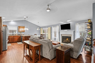 1713 Hunters Ridge Ct, Mahomet, IL 61853 - photo 5