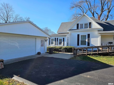 211 W Mulberry St, San Jose, IL 62682 - photo 5