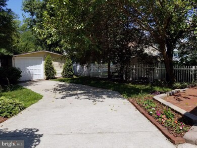 119 S Columbia St, Woodbury, NJ 08096 - photo 5