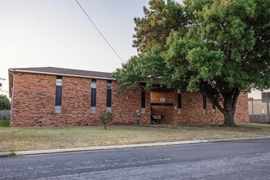 122 Harmon Rd unit 101, Hurst, TX 76053 - photo 2