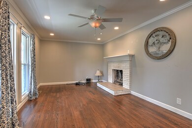 128 Barnes-4
