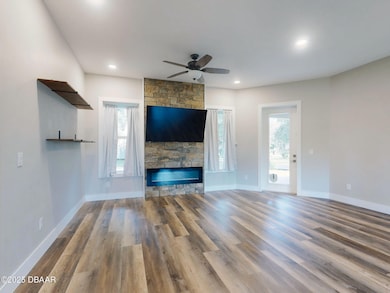 4-web-or-mls-1800-rendy-rd